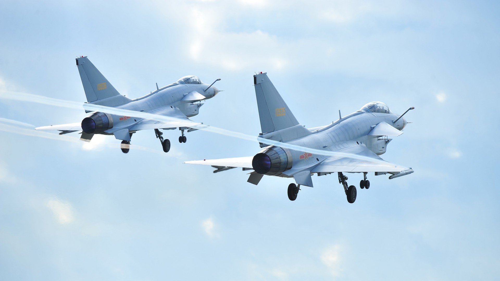 夜光自行车环城赛,灯火辉煌中的速度激情,自行车夜骑照明选择