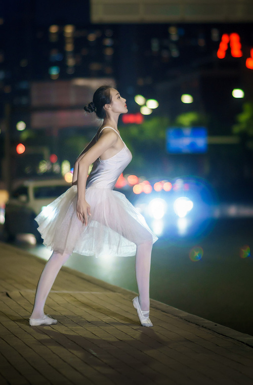 法国男篮在奥运热身赛中展现进攻多样性,法国男篮奥运赛程