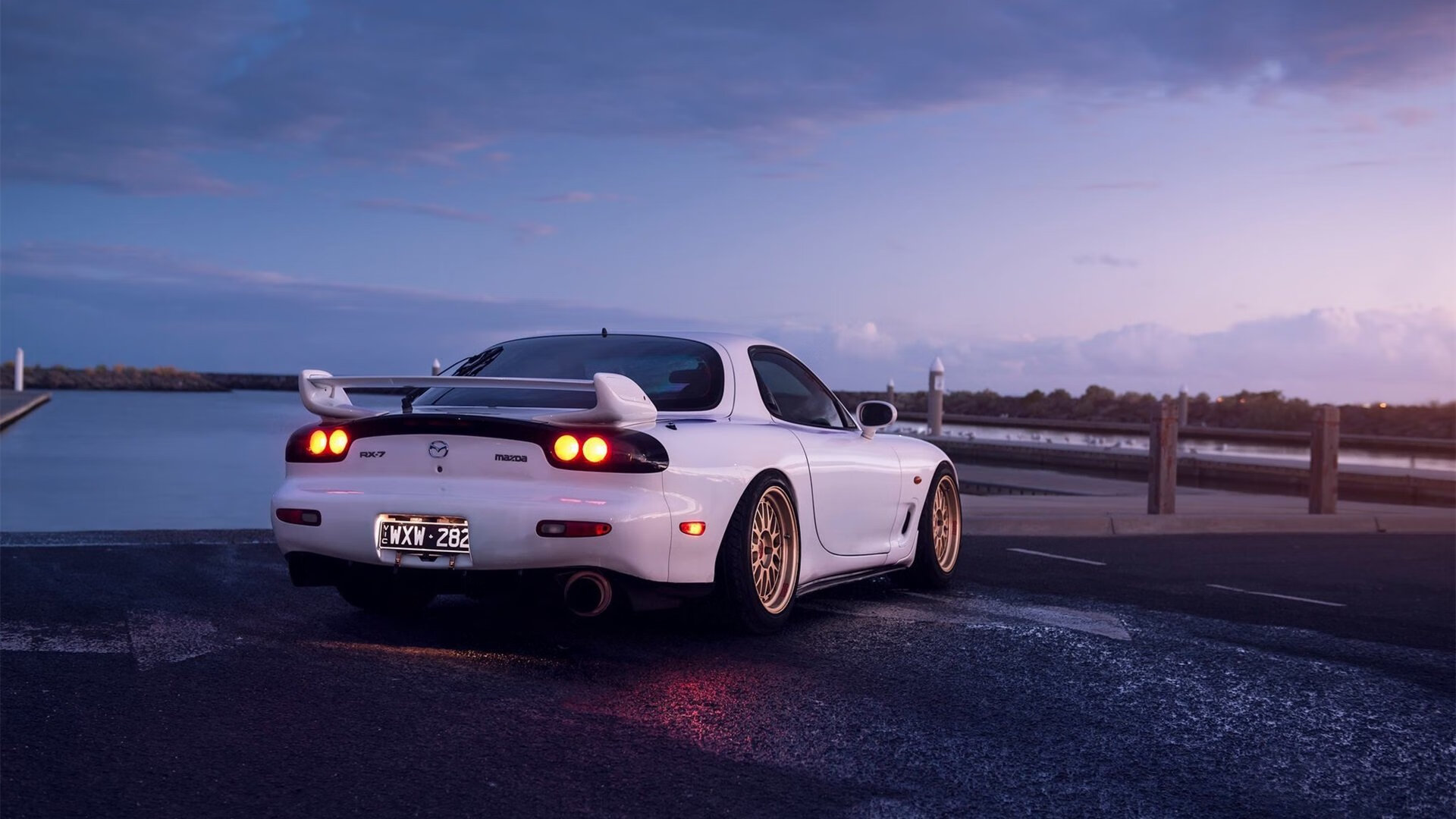 湖人险胜灰熊,浓眉贡献关键封盖锁定胜局,nba湖人对灰熊